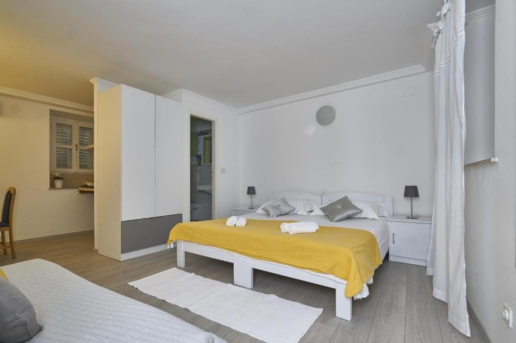 Old Town Finest Apartment Дубровник Екстериор снимка