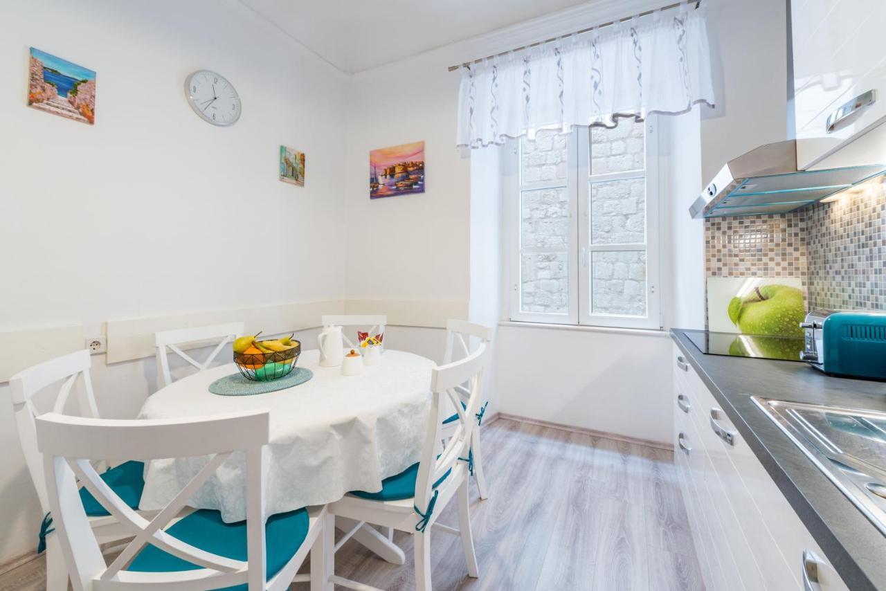 Old Town Finest Apartment Дубровник Екстериор снимка