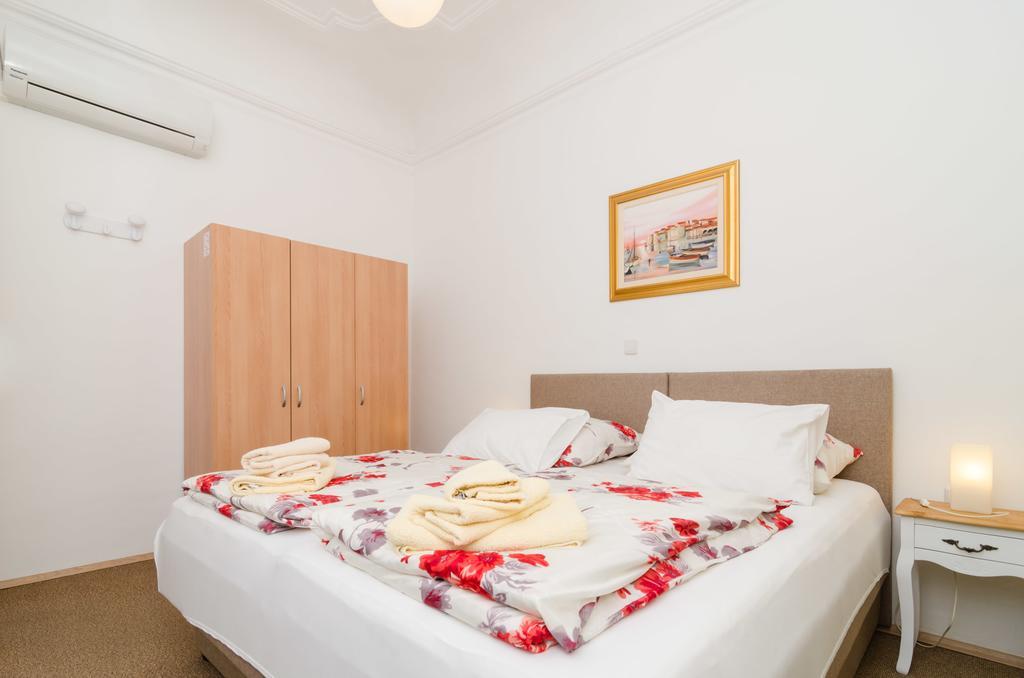 Old Town Finest Apartment Дубровник Екстериор снимка