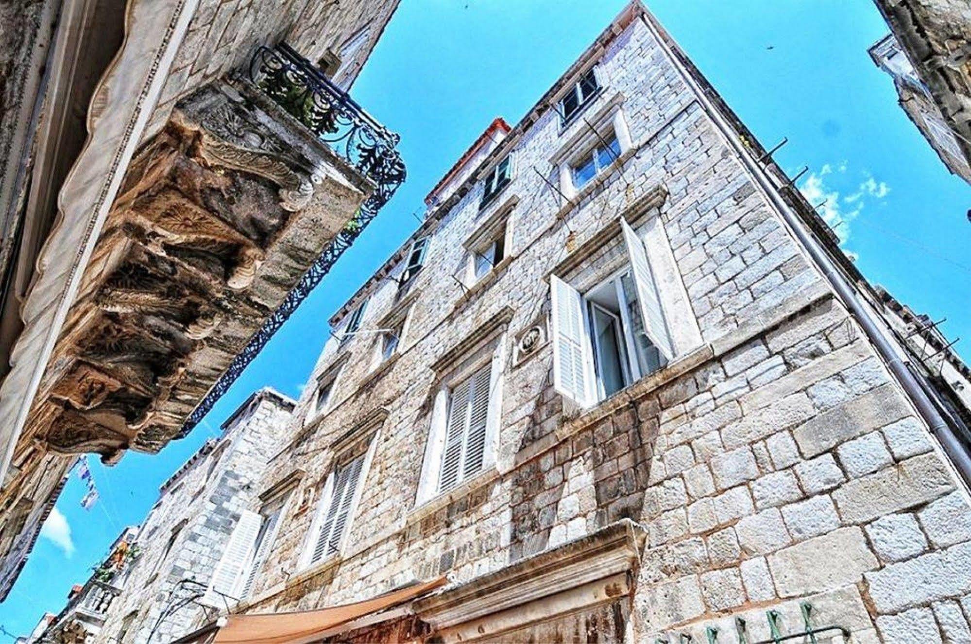 Old Town Finest Apartment Дубровник Екстериор снимка